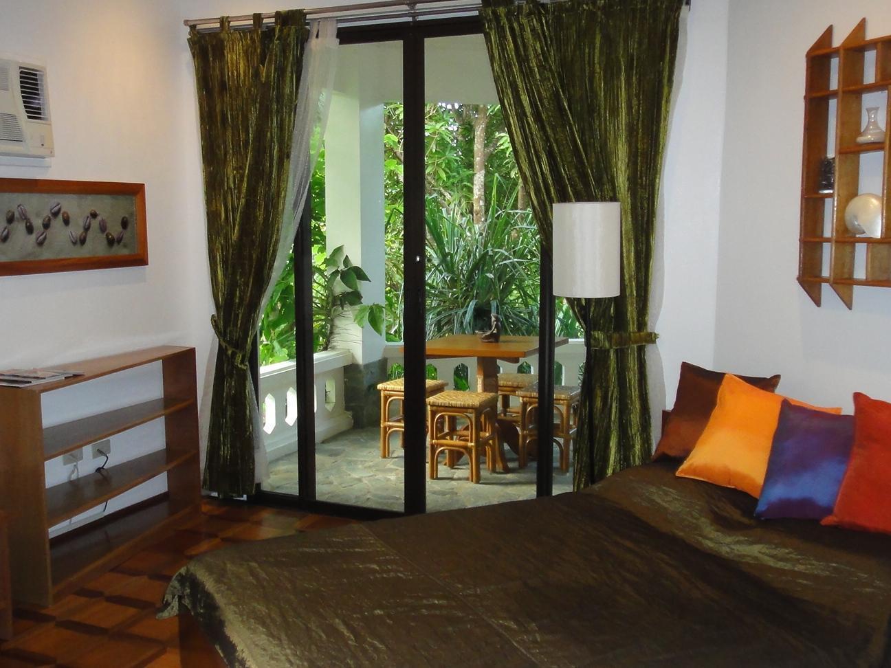 Argonauta Boracay Boutique With And