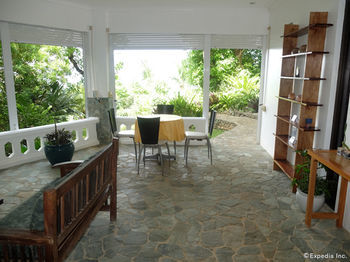 Argonauta Boracay Boutique With And Hotel 3*